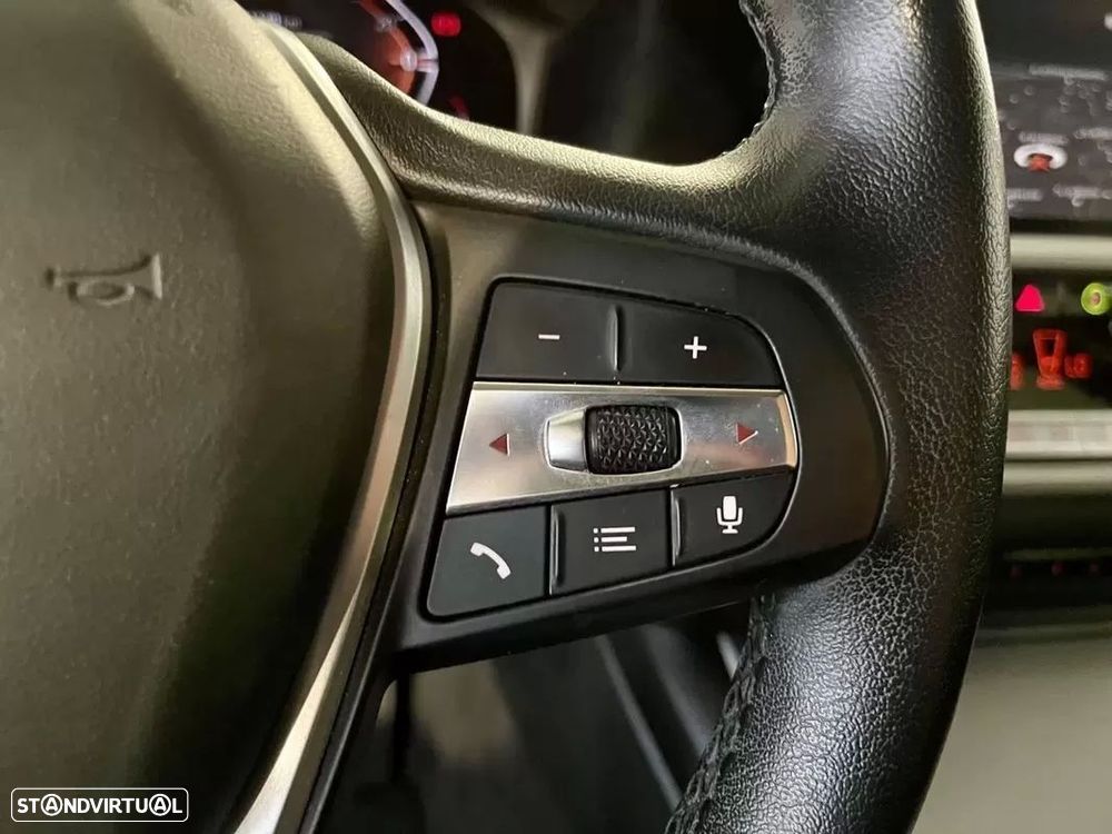 BMW 318 d Auto - 17