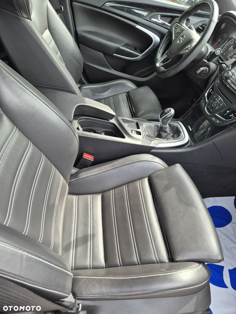 Opel Insignia - 13