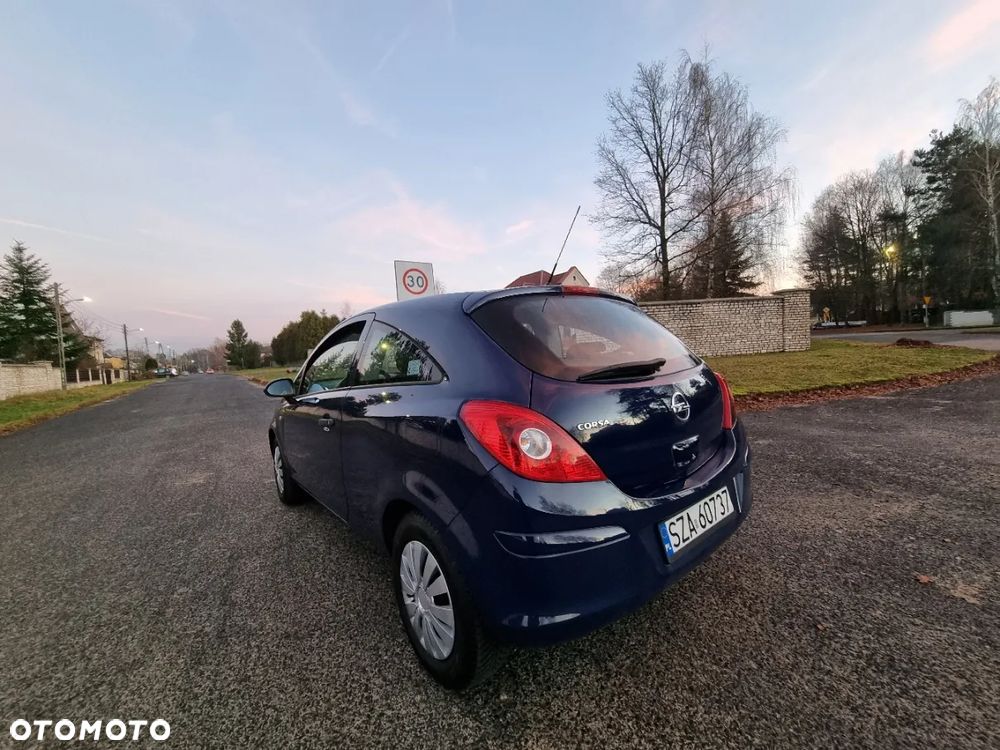 Opel Corsa 1.2 16V Enjoy - 12