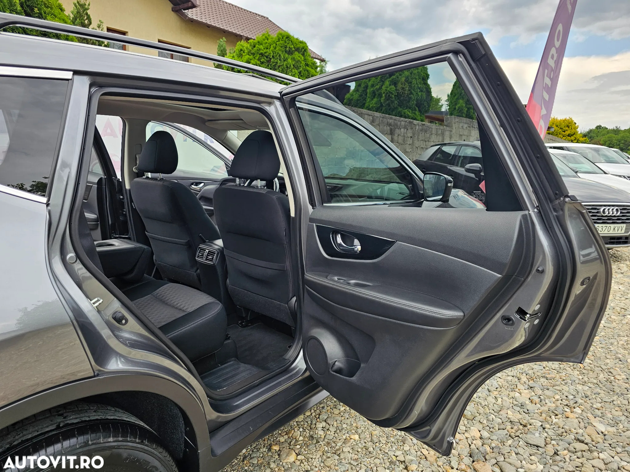 Nissan X-Trail 1.7 dCi ALL-MODE 4x4i Xtronic N-TEC - 30