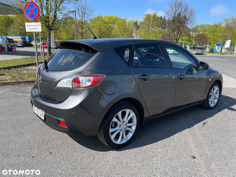 Mazda 3 - 5