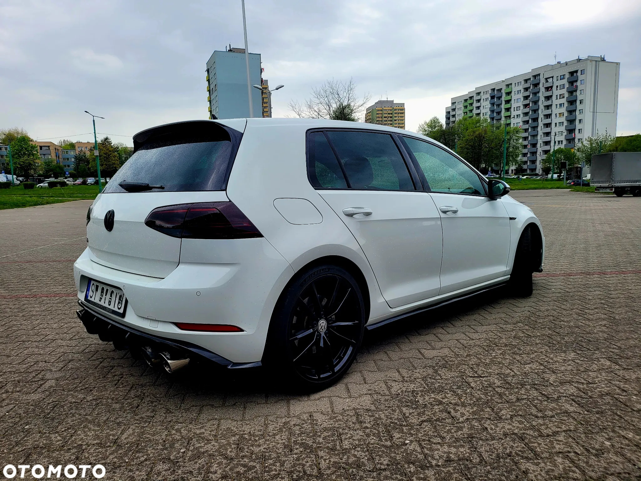 Volkswagen Golf VII 2.0 TSI BMT 4Mot R DSG - 2