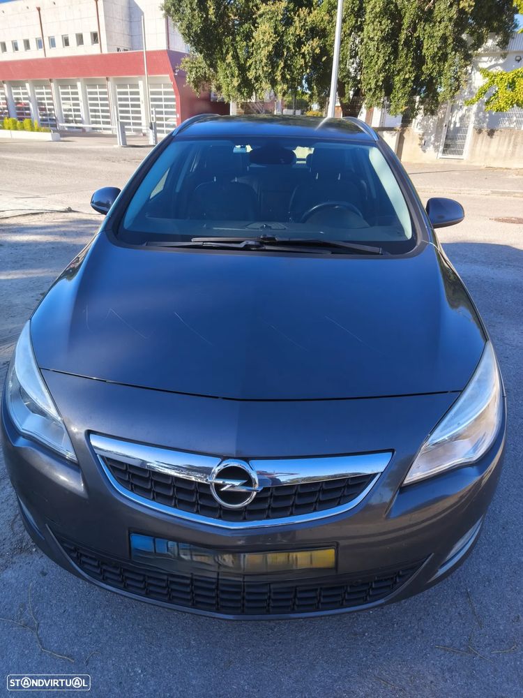 Opel Astra Sports Tourer 1.7 CDTi Cosmo - 4