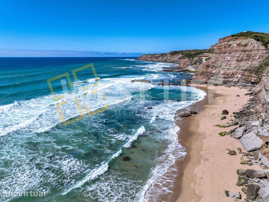 Moradia T5+1 em Primeira Linha de Mar com Vista Privilegiada sobre ... - Grande imagem: 2/32