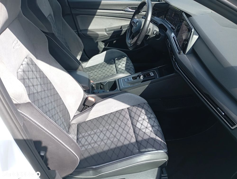 Volkswagen Golf 1.5 eTSI OPF DSG R-Line - 7