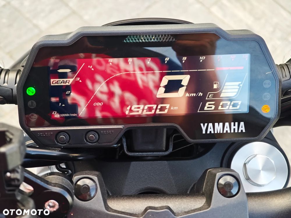Yamaha MT - 38