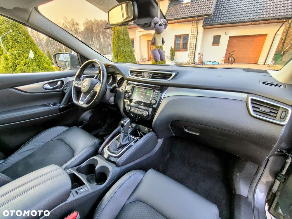Nissan Qashqai 1.7 dCi 4x4 N-Connecta Xtronic - 28