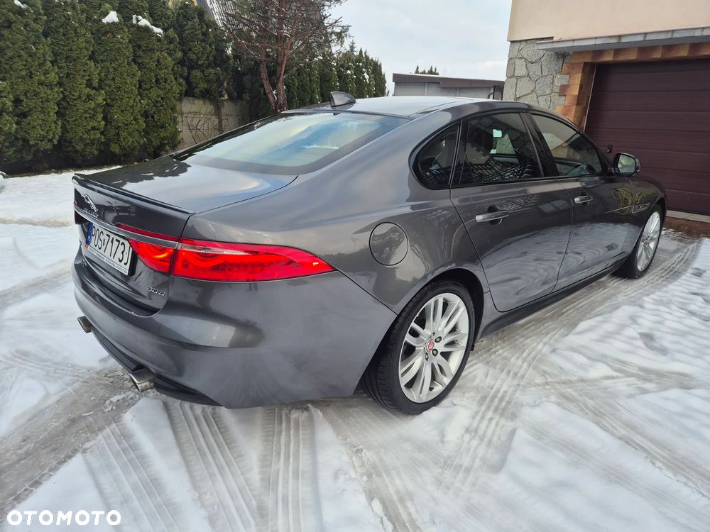 Jaguar XF 3.0 TDV6 R-Sport - 3