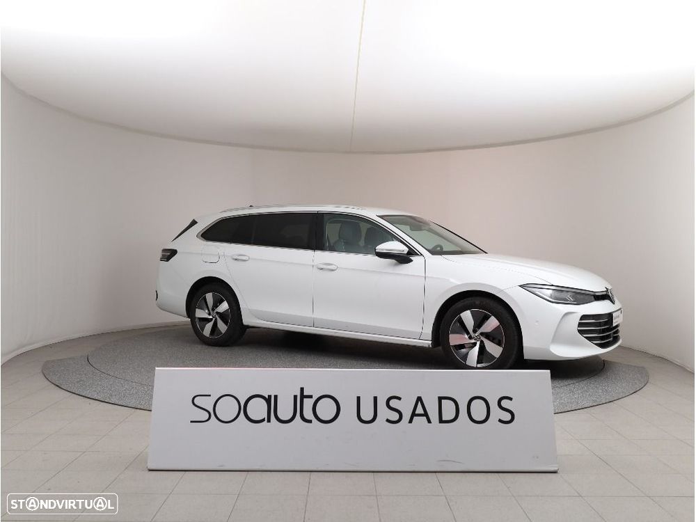 VW Passat Variant 2.0 TDI Business DSG - 11