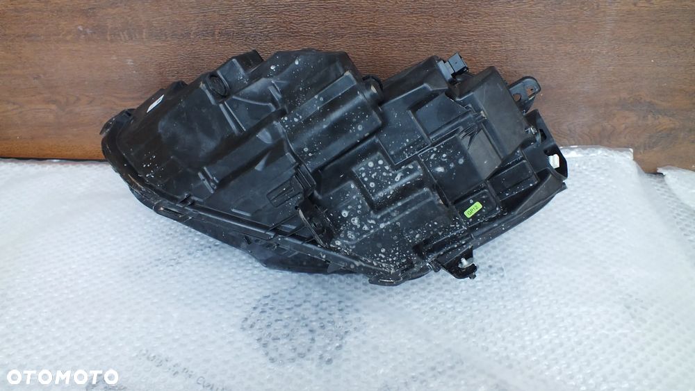 Lampa  przednia prawa Opel Insignia B czarna - 4