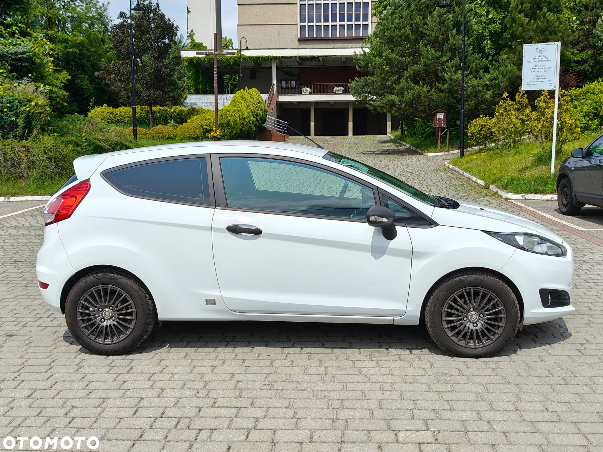 Ford Fiesta 1.5 TDCi Ambiente - 15