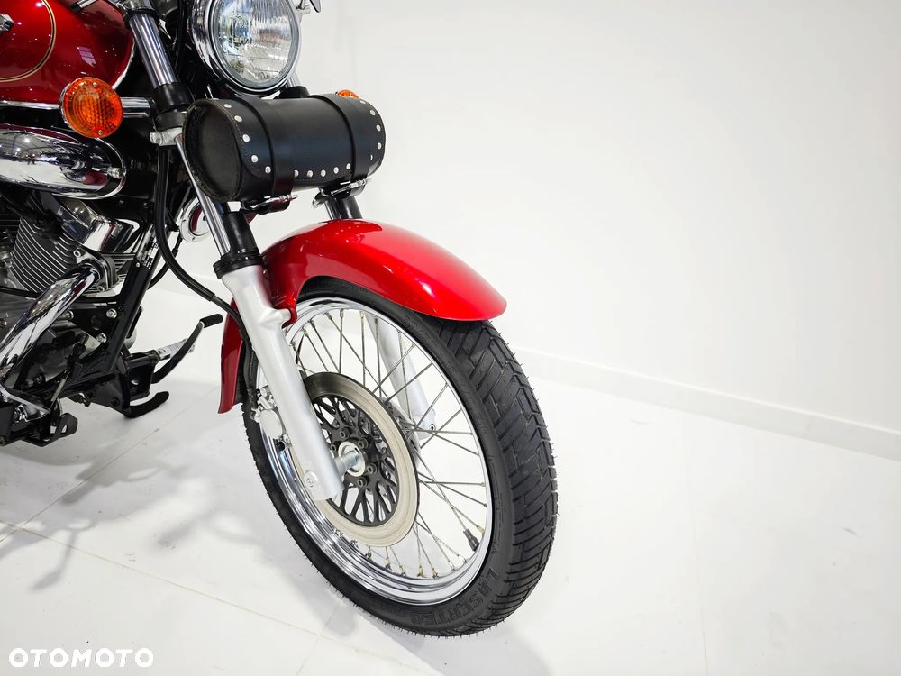 Suzuki Intruder - 7