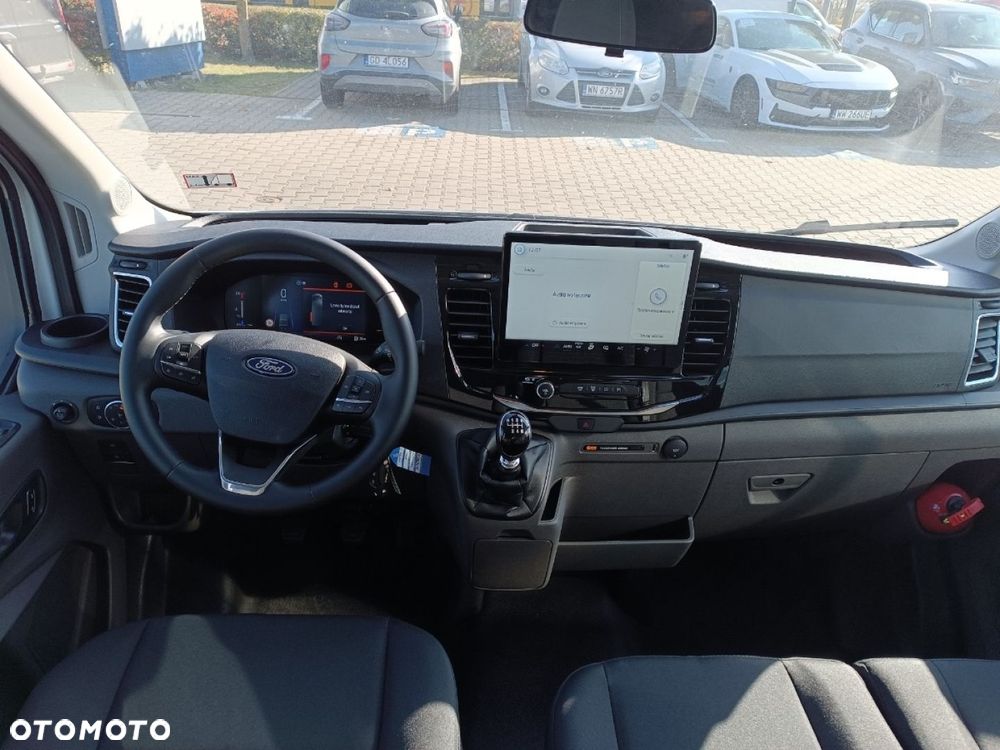 Ford Transit - 12
