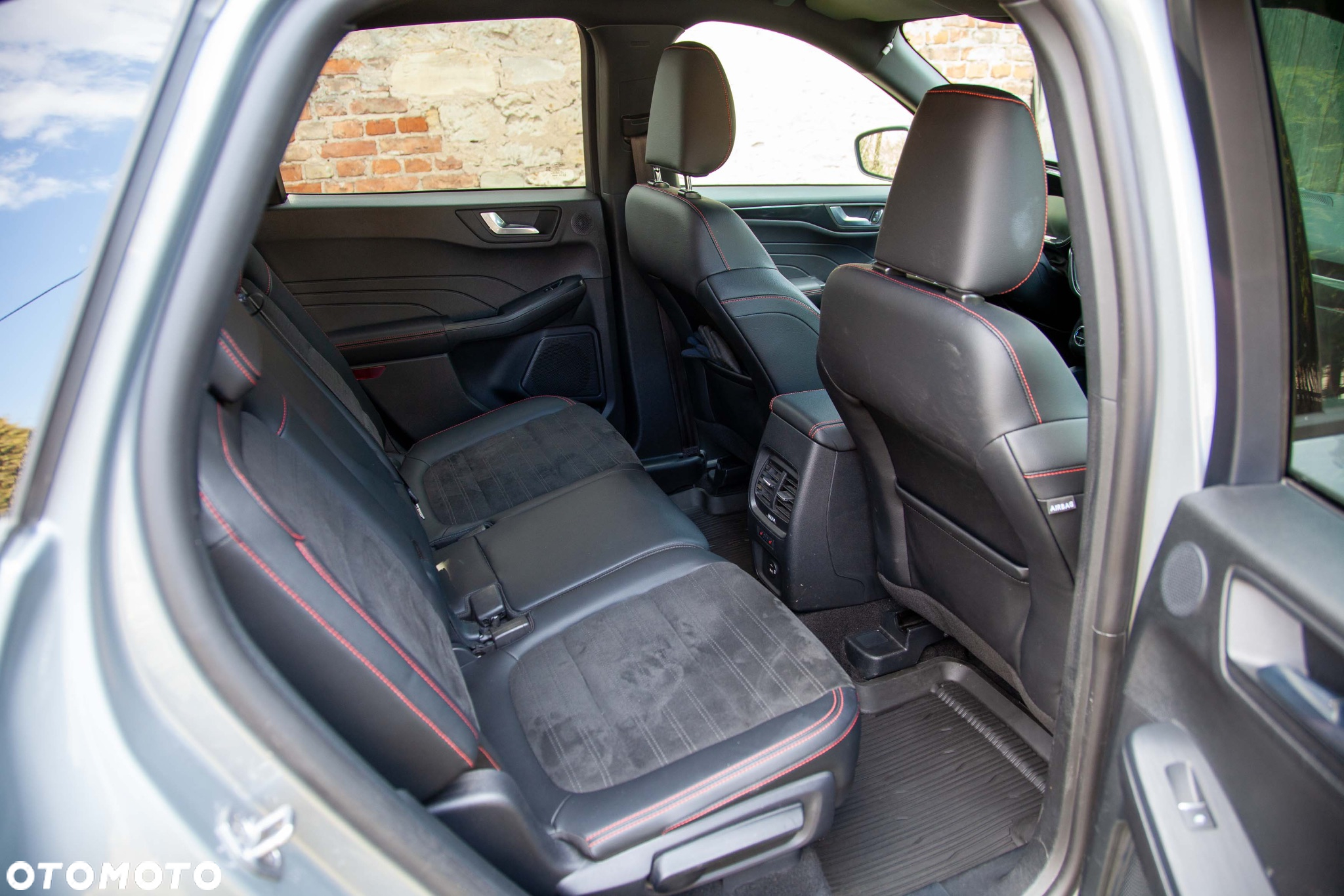 Ford Kuga 2.0 EcoBlue AWD ST-Line X - 14