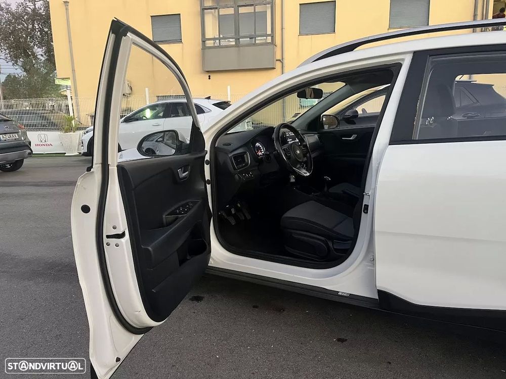 Kia Stonic 1.0 T-GDI EX - 13