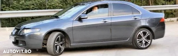 Honda Accord 2.0 i 4 Door - 10