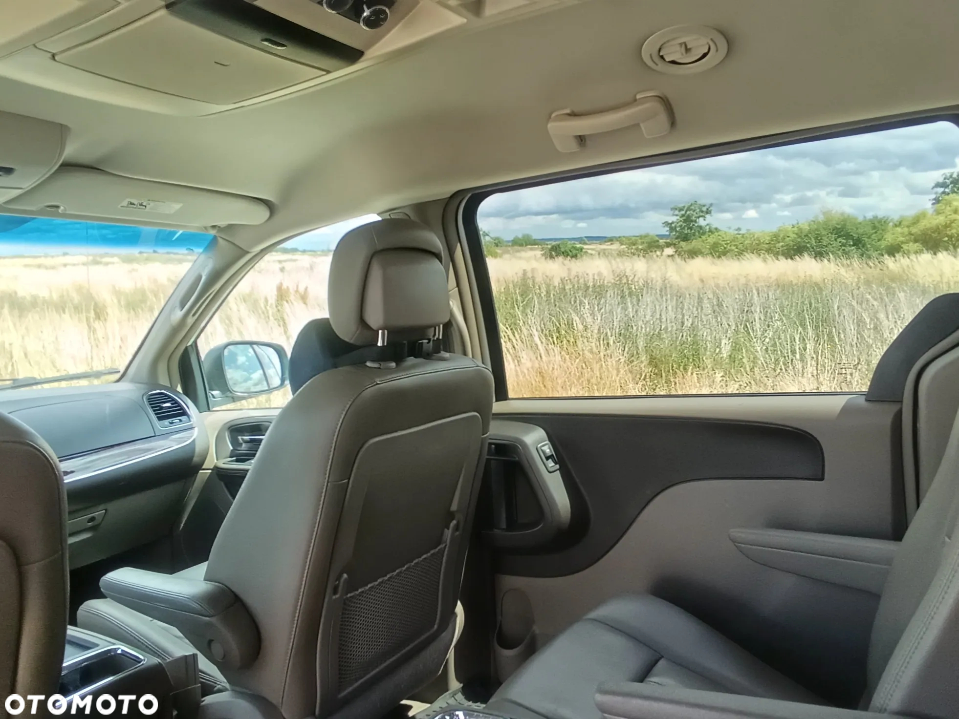Chrysler Town & Country 3.6 Touring - 29