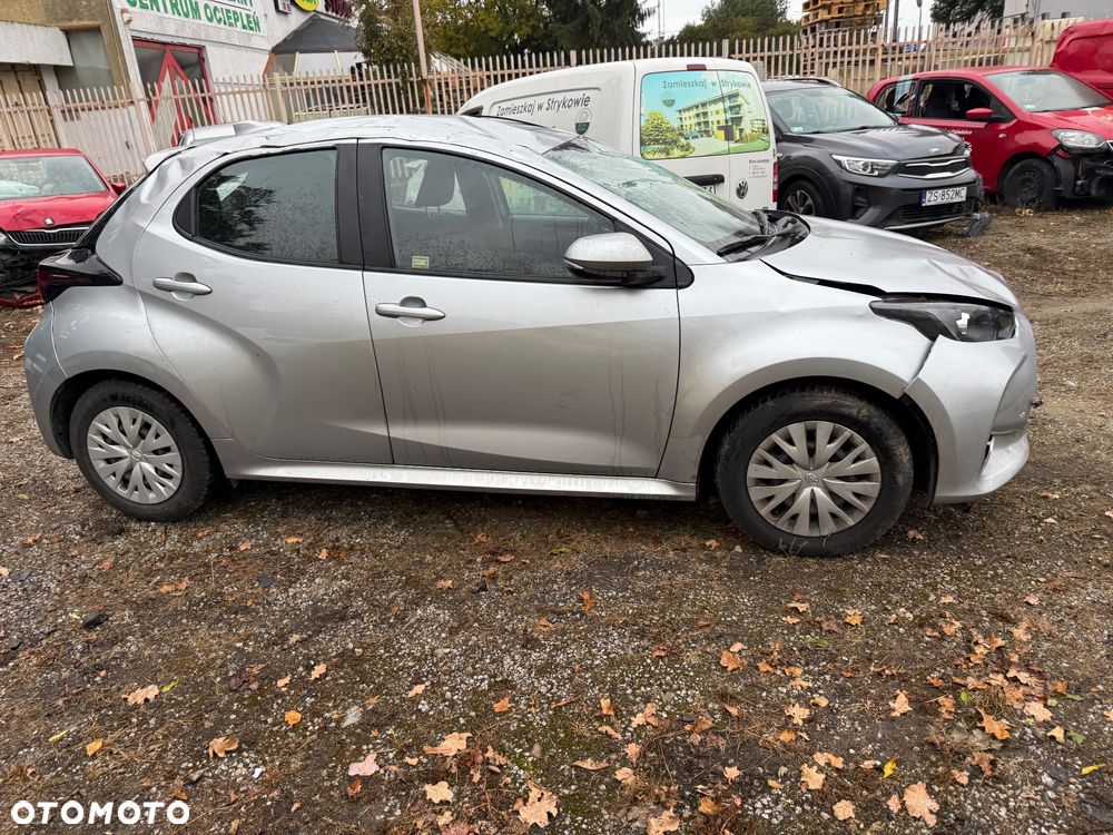 Toyota Yaris 1.5 Active - 12