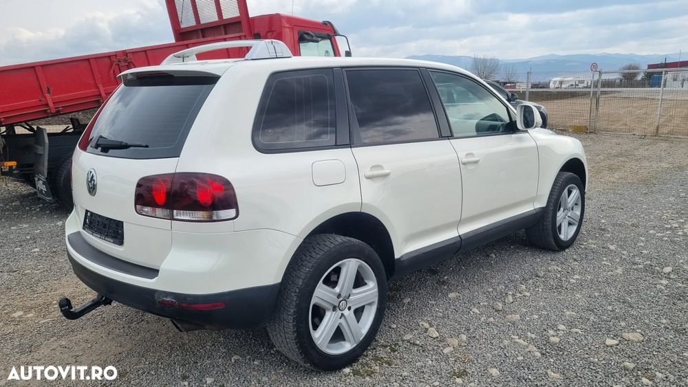 Volkswagen Touareg 2.5 R5 TDI DPF Aut. Individual - 25