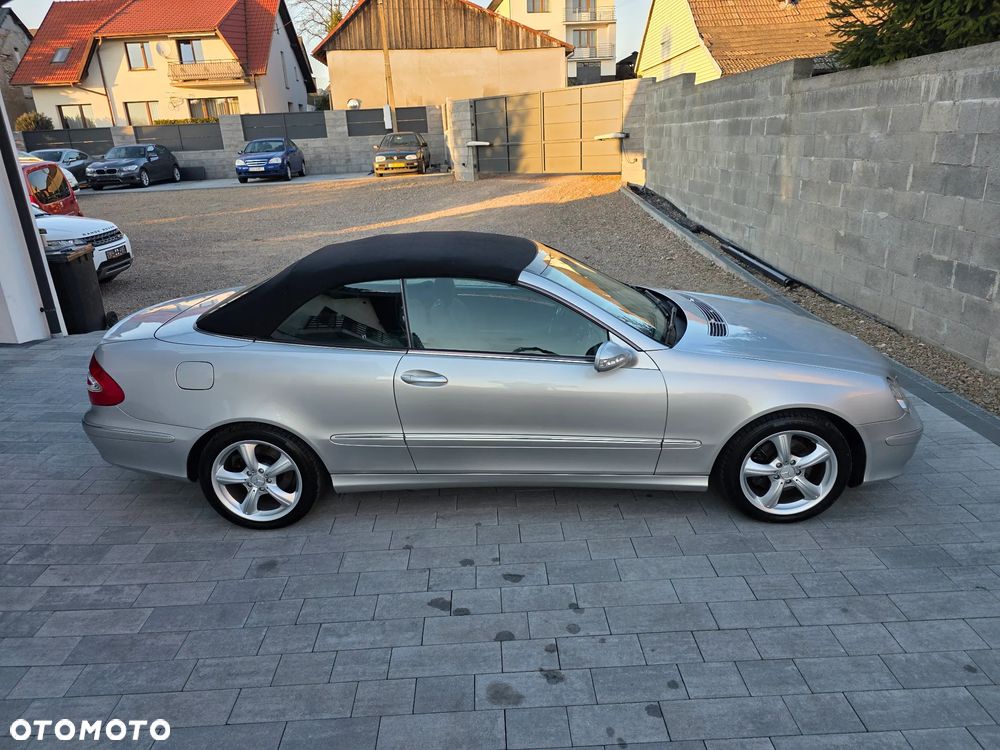 Mercedes-Benz CLK - 15