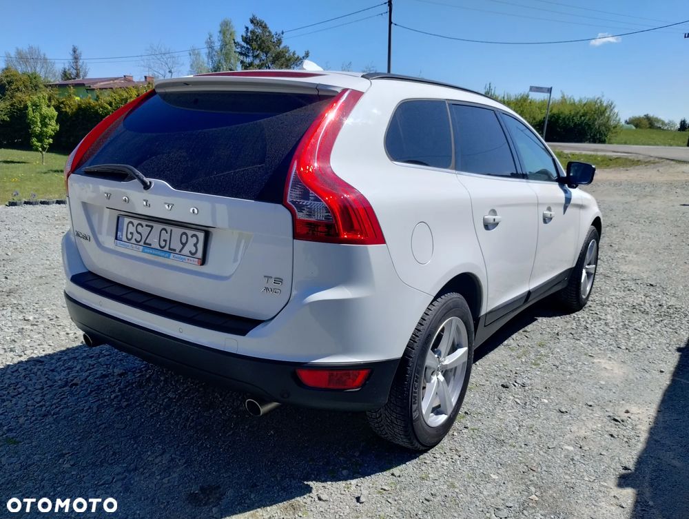 Volvo XC 60 T6 AWD Momentum - 6