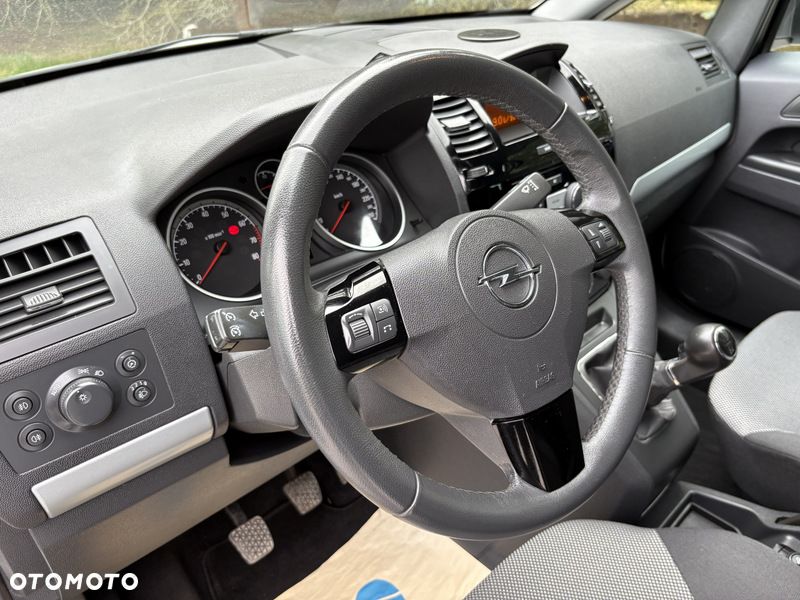 Opel Zafira 1.8 Design Edition - 15