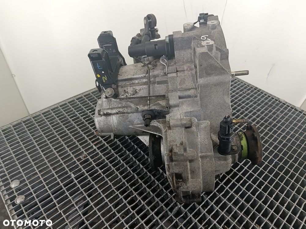 SKRZYNIA BIEGÓW MANUALNA 5 SKODA FABIA I FNK 1.4 8V - 5
