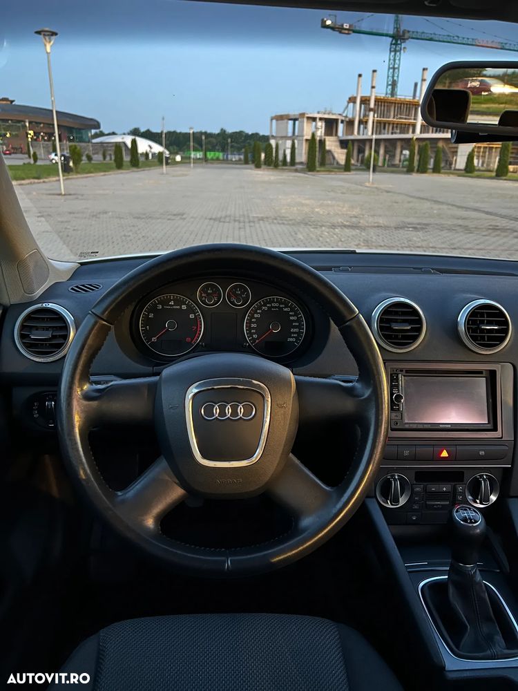 Audi A3 1.6 MPI Attraction - 13