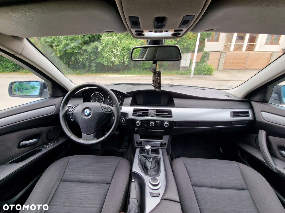 BMW Seria 5 - 25