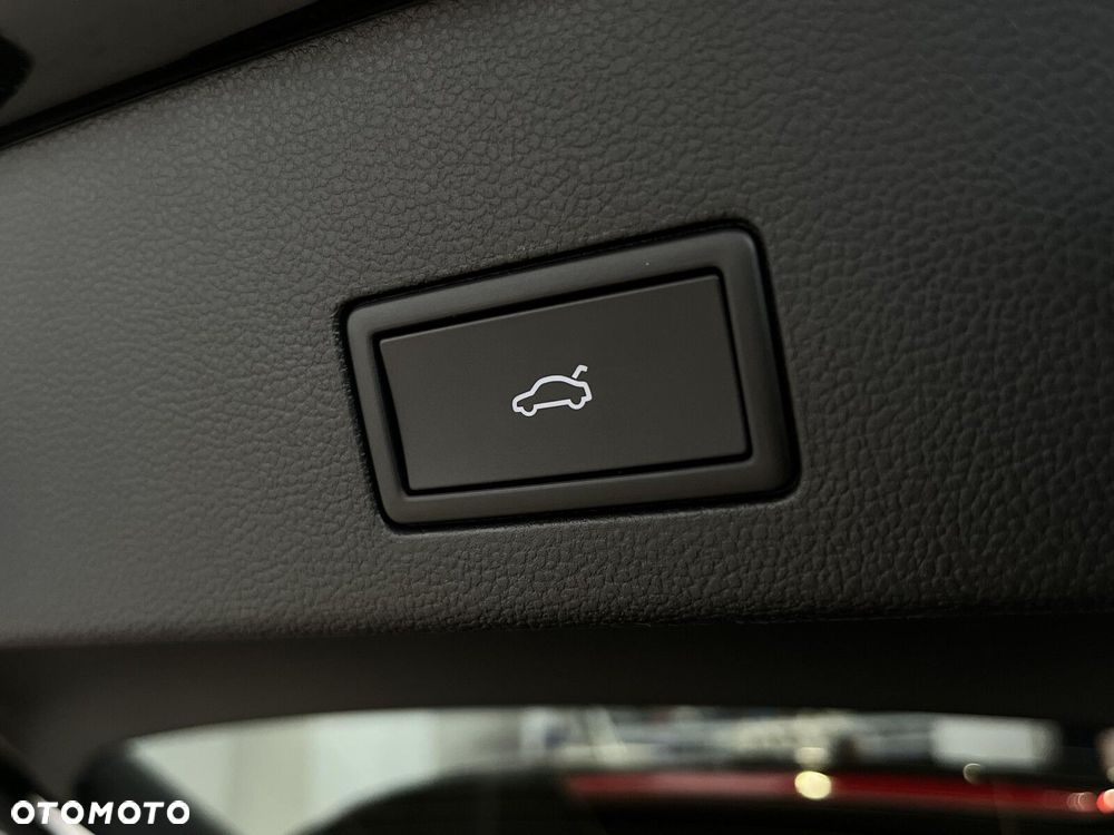 Volkswagen Golf Variant - 33