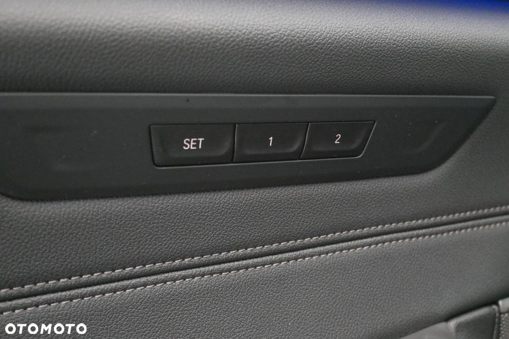 BMW Seria 5 - 38