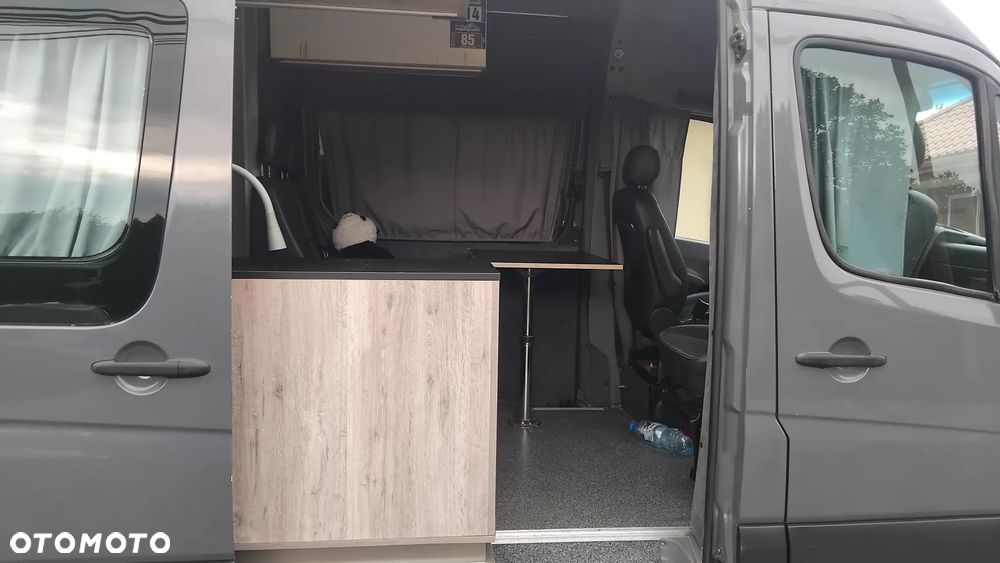 Mercedes-Benz Sprinter - 16