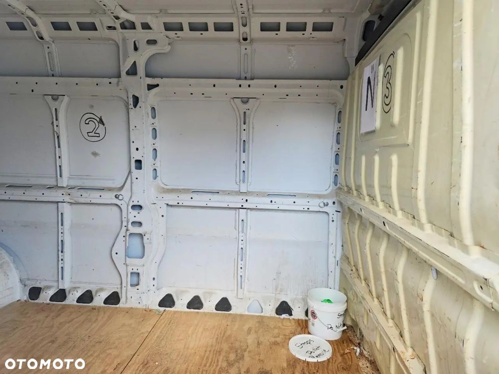 RAM PROMASTER 2500 DELIVERY VAN - 34