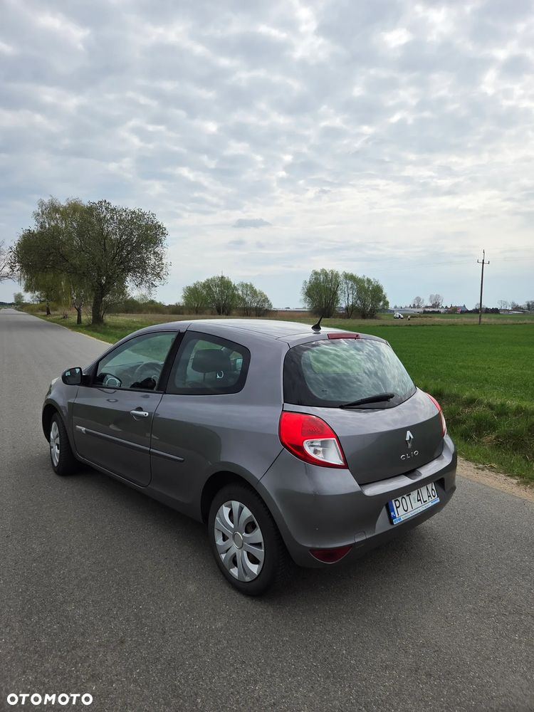 Renault Clio - 3