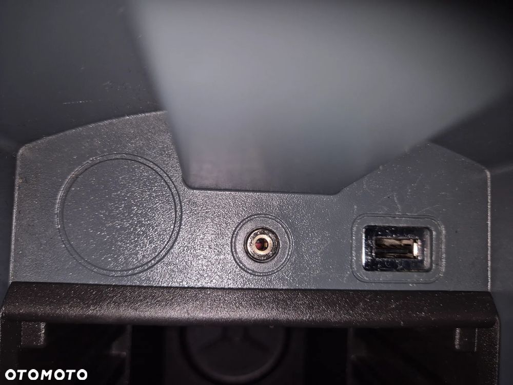 Ford C-MAX 1.0 EcoBoost Start-Stopp-System Champions Edition - 23