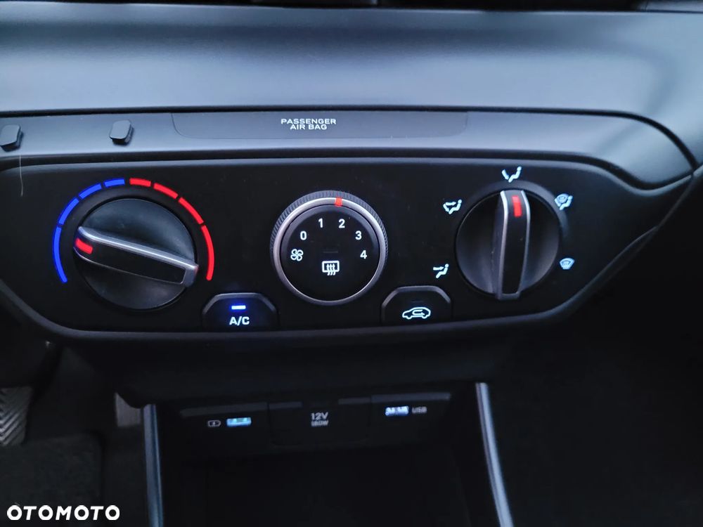 Hyundai i20 1.0 T-GDI 48V-Hybrid Connect & Go - 12