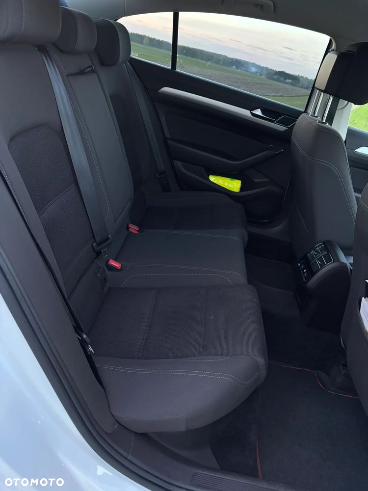 Volkswagen Passat 1.4 TSI BMT ACT Comfortline - 15