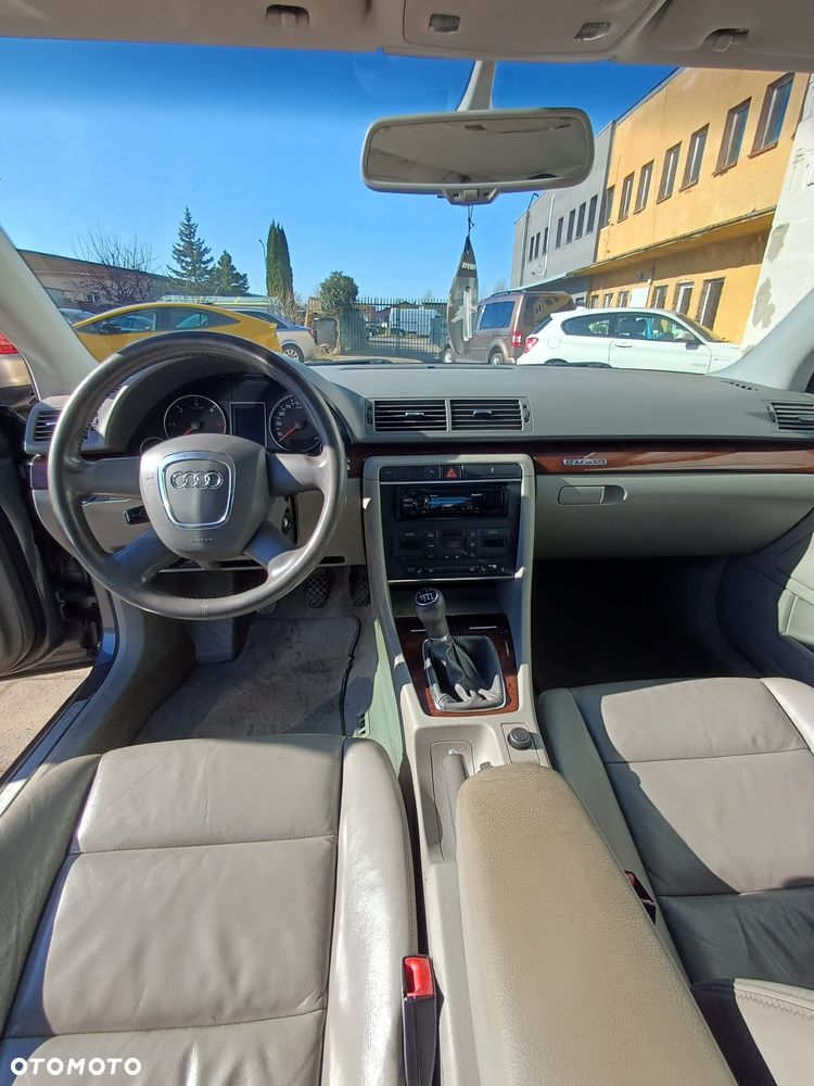 Audi A4 Limousine 2.0 TDI DPF - 6