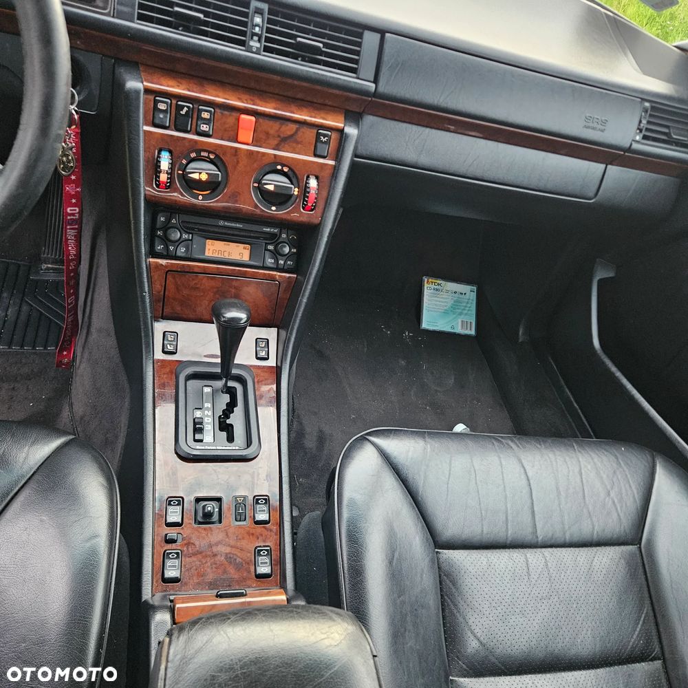 Mercedes-Benz W124 (1984-1993) - 11