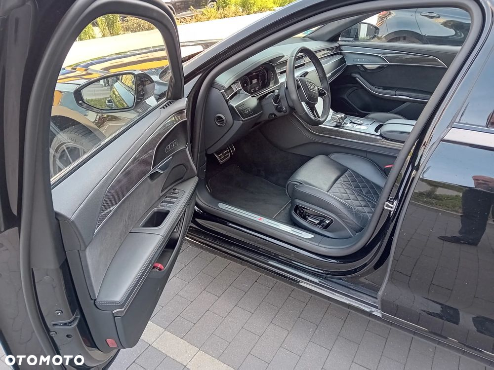 Audi S8 - 7