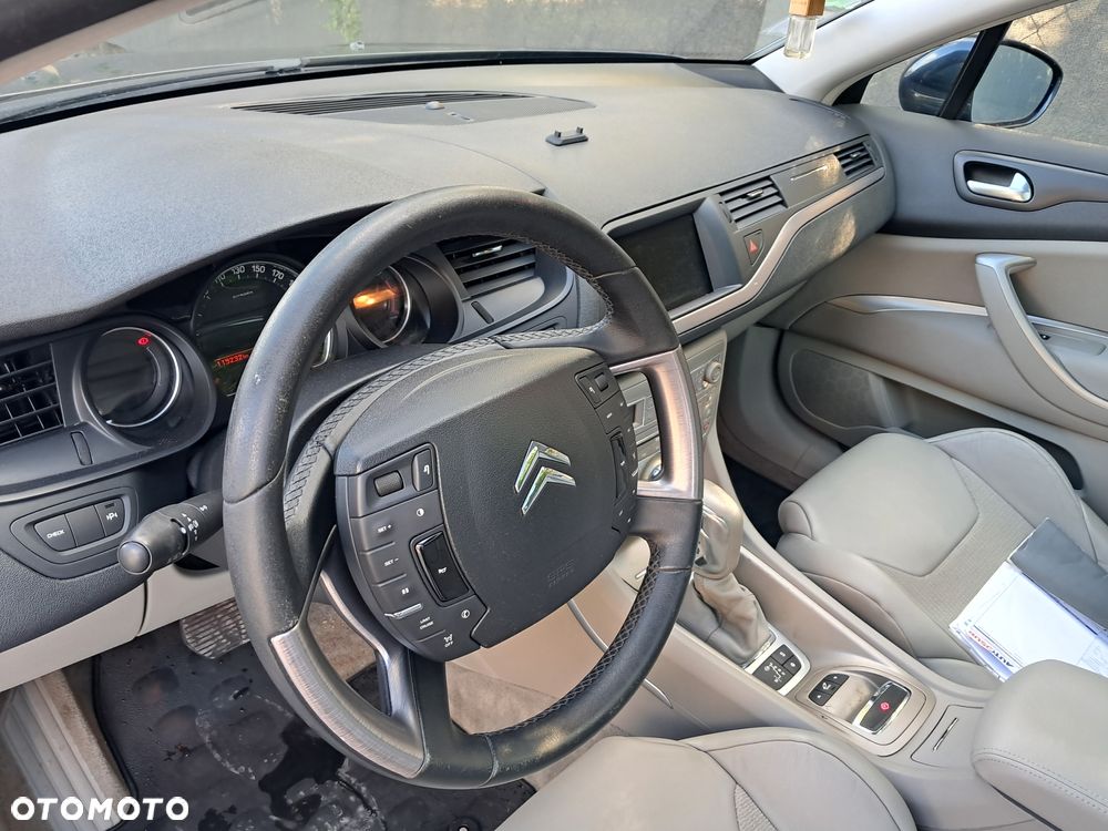 Citroën C5 Tourer HDi 165 FAP Exclusive - 21