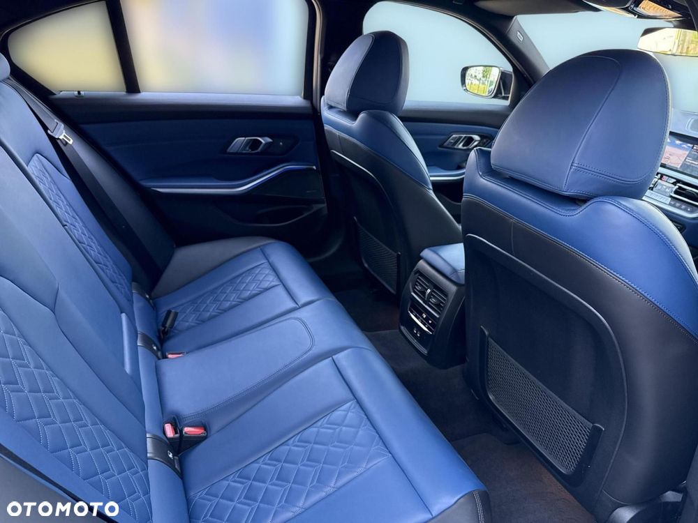 BMW Seria 3 M340i xDrive sport - 19