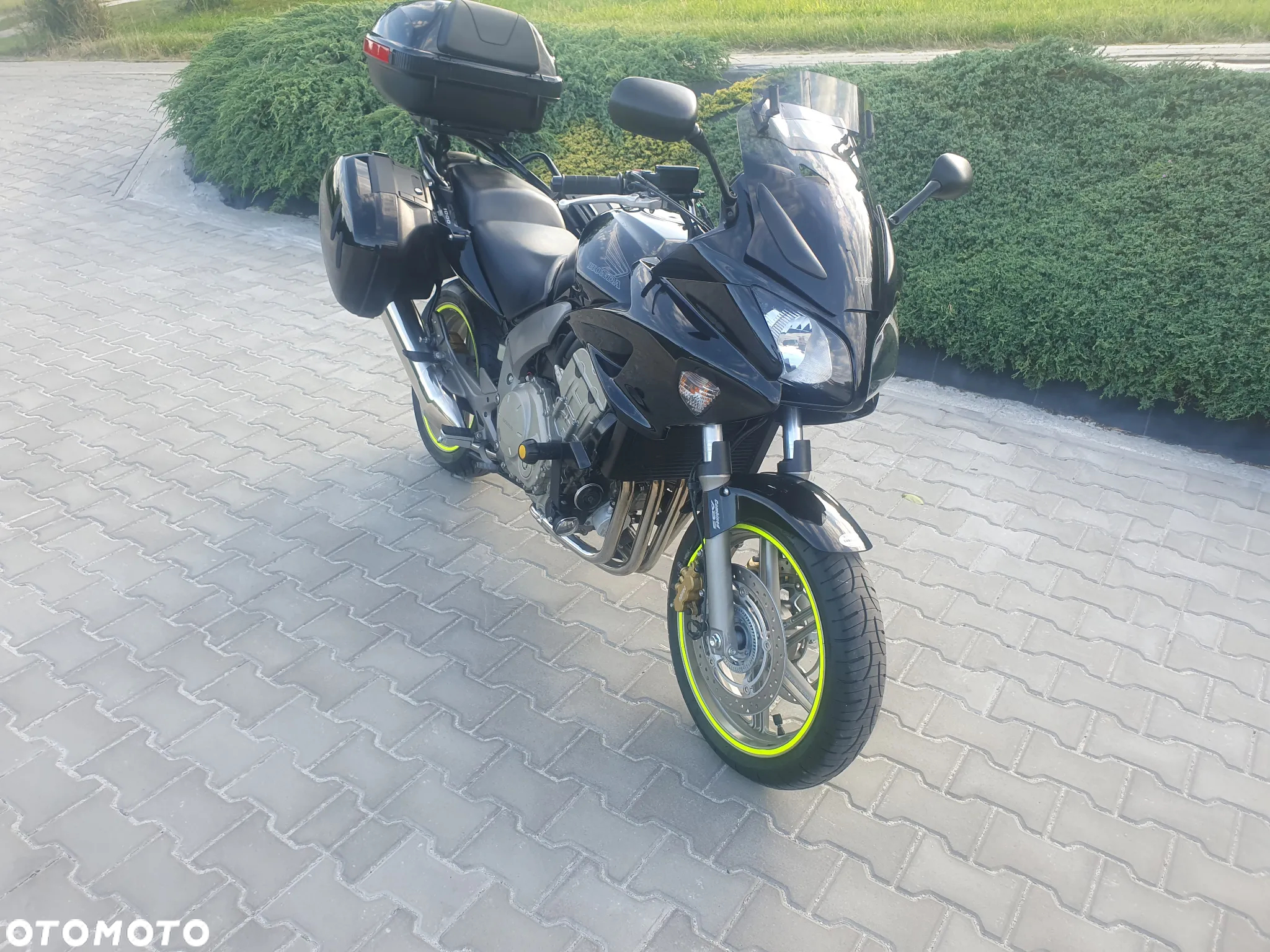 Honda CBF - 9