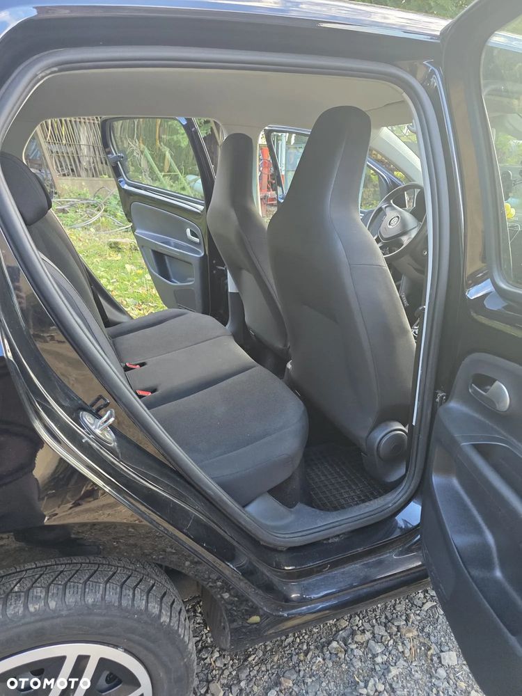 Volkswagen up! - 10