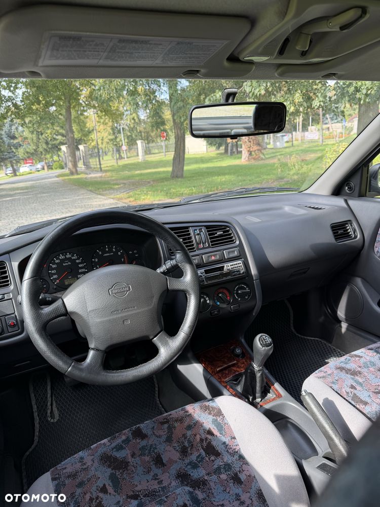 Nissan Primera - 3
