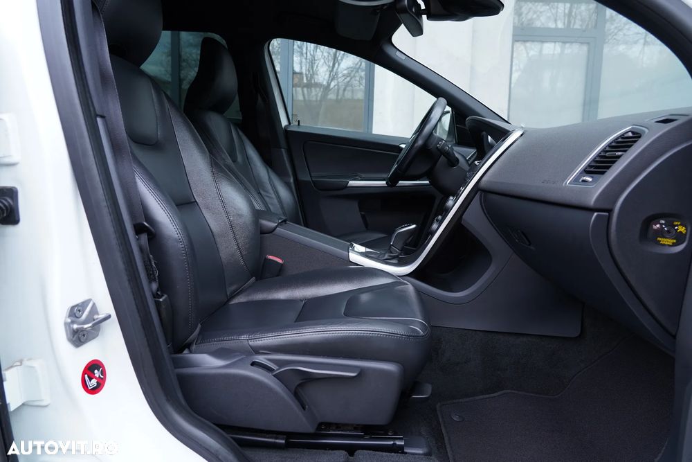Volvo XC 60 D4 AWD Geartronic Summum - 10