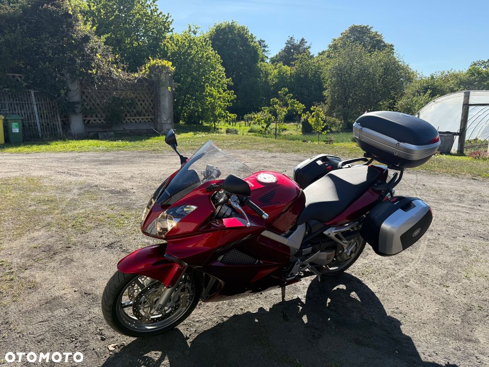 Honda VFR - 2