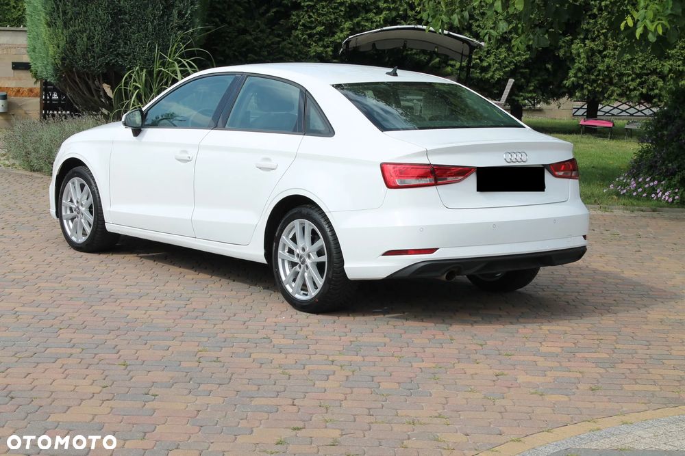 Audi A3 Limousine 30 TFSI S tronic - 12