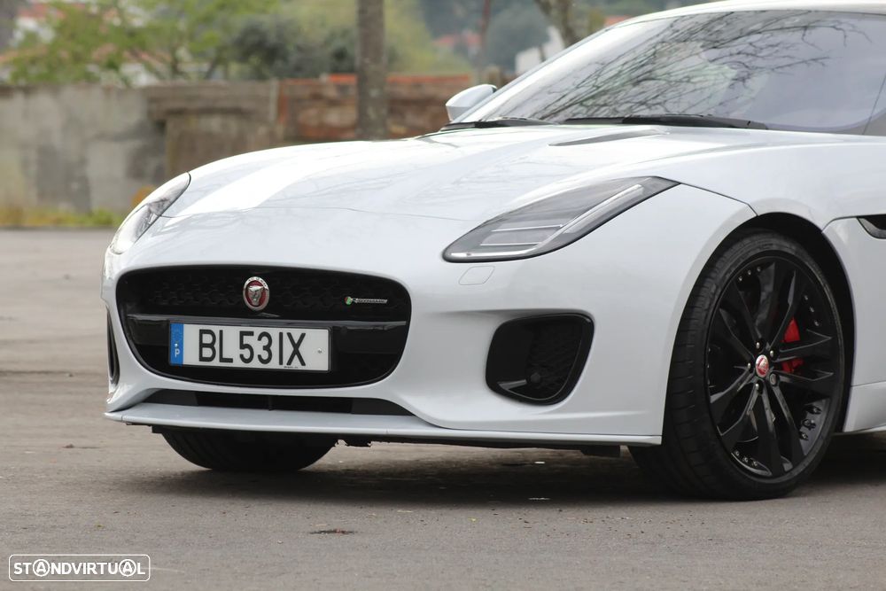 Jaguar F-Type 2.0 i4 R-Dynamic Black - 25