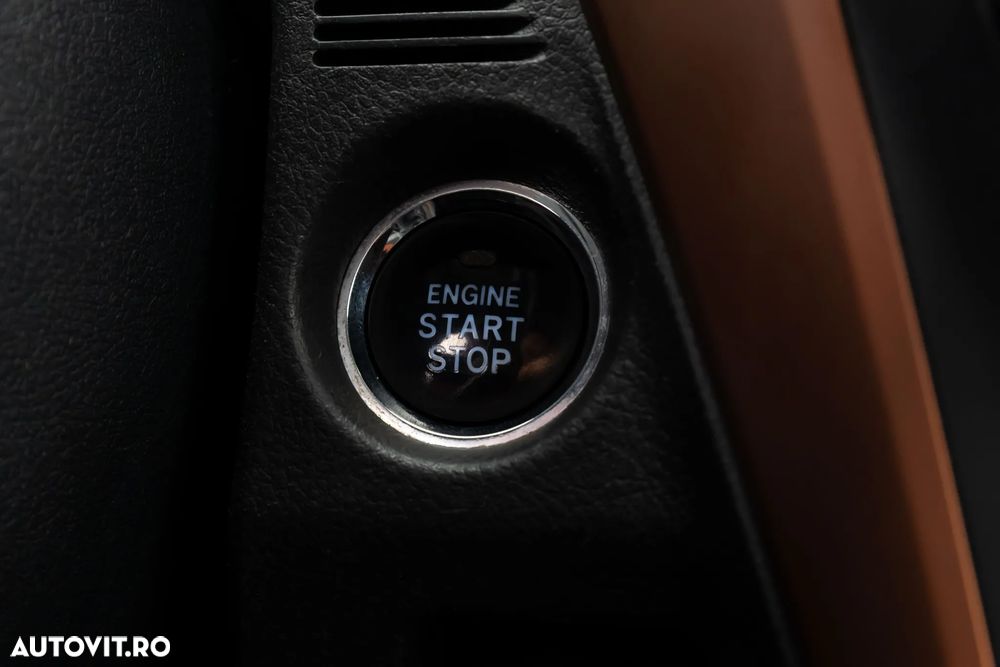 Toyota Avensis 2.0 D-4D Elegance Terracotta - 16